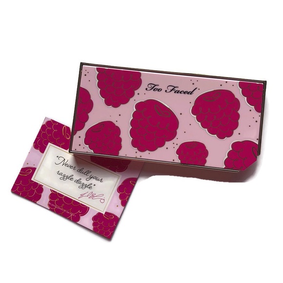 🎉HOST PICK🎉Too Faced Razzle Dazzle Berry palette - Picture 4 of 7